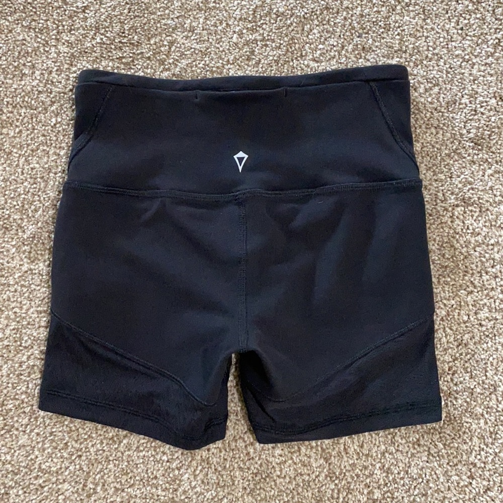 Ivivva Lululemon Cool Your Moves Short